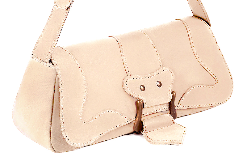 Handcrafted women's small luxurious elegant handbag in premium powder pink leather. Perfect for elevated everyday style.   
                Choose from our luxurious collections of leather and fabric to perfectly match your handbags to your outfits.